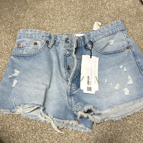 Zara Shorts - Picture 1 of 3